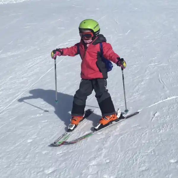 Esperienze sci per famiglie nelle Alpi